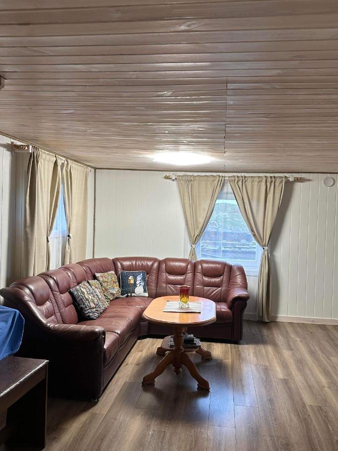 Barents Sea Window Apartment Ytre Kiberg Bagian luar foto